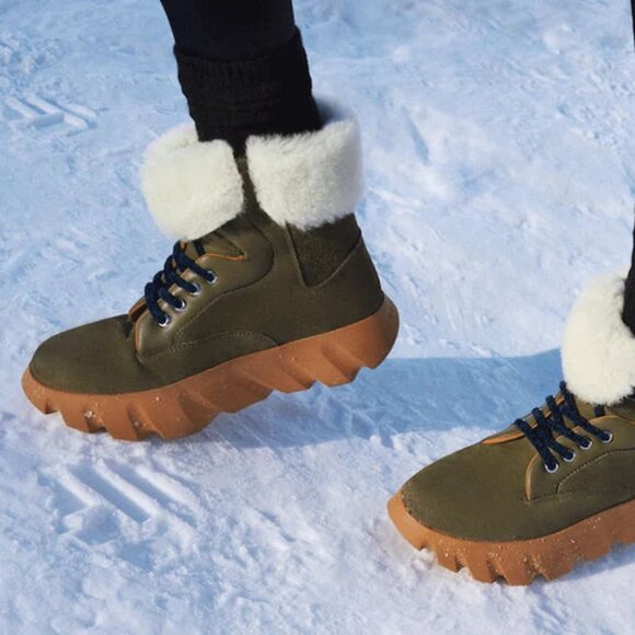 NEW 4CCCCEES Suede Tura Foa Lined Cuff Boots With Leather Trim  khaki 1025 15m8 - Picture 1 of 8